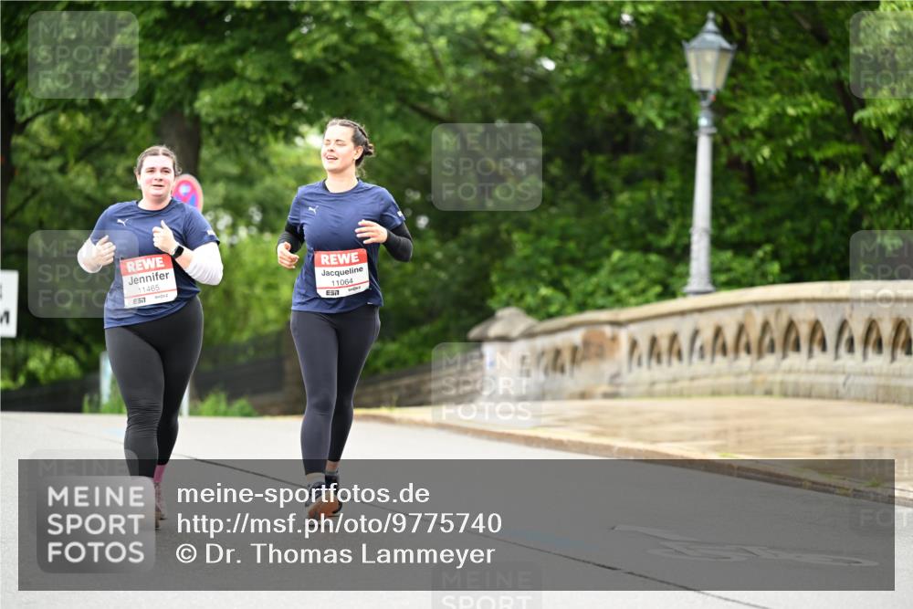 14.06.2026 - REWE Women's Run Dr. Thomas Lammeyer http://msf.ph/oto/9775740 14.06.2026 09:59:23 Laufen 11465, 11064, 7 meine-sportfotos.de