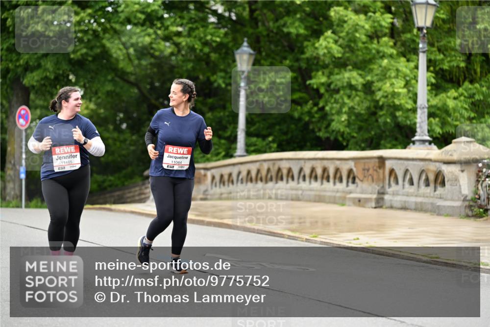14.06.2026 - REWE Women's Run Dr. Thomas Lammeyer http://msf.ph/oto/9775752 14.06.2026 09:59:25 Laufen 11465, 57, 11064, 7 meine-sportfotos.de