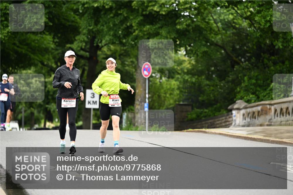 14.06.2026 - REWE Women's Run Dr. Thomas Lammeyer http://msf.ph/oto/9775868 14.06.2026 09:59:45 Laufen 11215, 3, 11216 meine-sportfotos.de