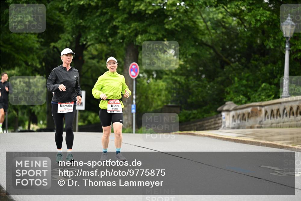 14.06.2026 - REWE Women's Run Dr. Thomas Lammeyer http://msf.ph/oto/9775875 14.06.2026 09:59:46 Laufen 11215, 11216, 57 meine-sportfotos.de