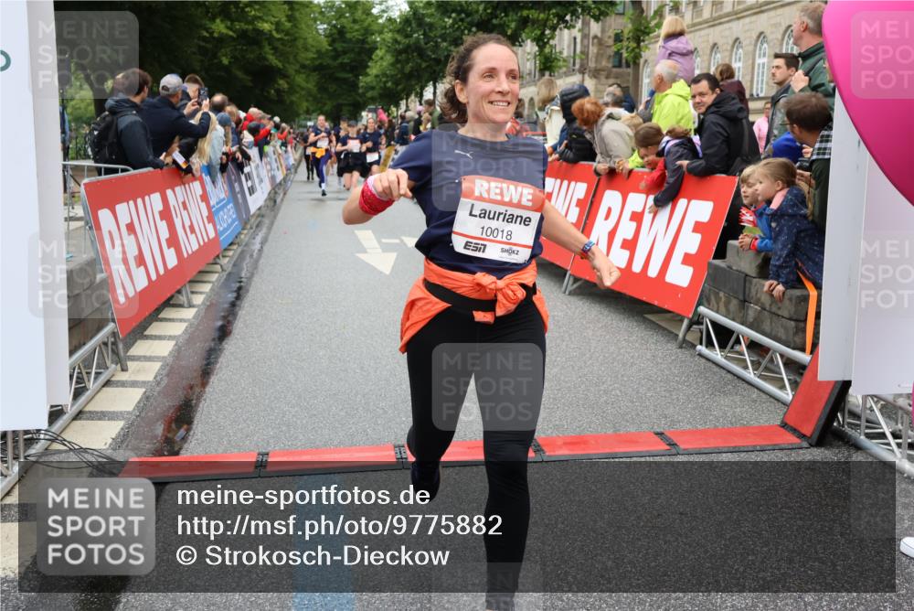14.06.2026 - REWE Women's Run Strokosch-Dieckow http://msf.ph/oto/9775882 14.06.2026 09:56:40 Ziel 10018, 10098, 10112, 10234, 10265, 10304, 10547, 10682, 10736, 10845, 11415, 11516 meine-sportfotos.de