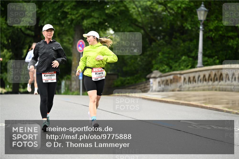 14.06.2026 - REWE Women's Run Dr. Thomas Lammeyer http://msf.ph/oto/9775888 14.06.2026 09:59:47 Laufen 11215, 11216, 7 meine-sportfotos.de