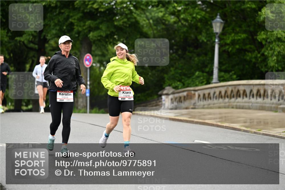 14.06.2026 - REWE Women's Run Dr. Thomas Lammeyer http://msf.ph/oto/9775891 14.06.2026 09:59:48 Laufen 11215, 11216, 7 meine-sportfotos.de
