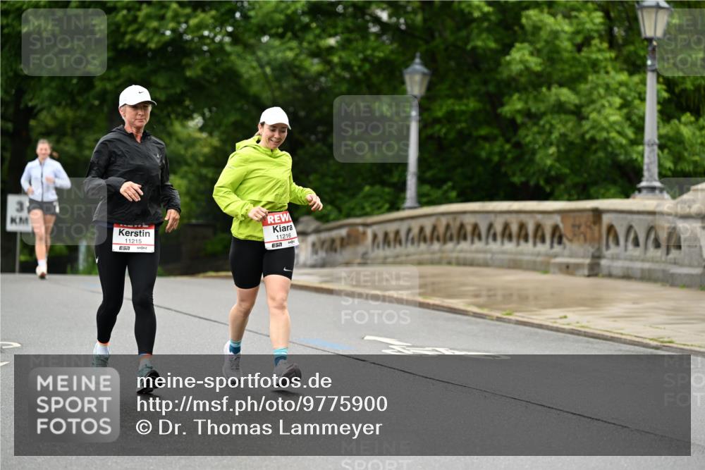 14.06.2026 - REWE Women's Run Dr. Thomas Lammeyer http://msf.ph/oto/9775900 14.06.2026 09:59:48 Laufen 3, 11215, 11216, 7 meine-sportfotos.de