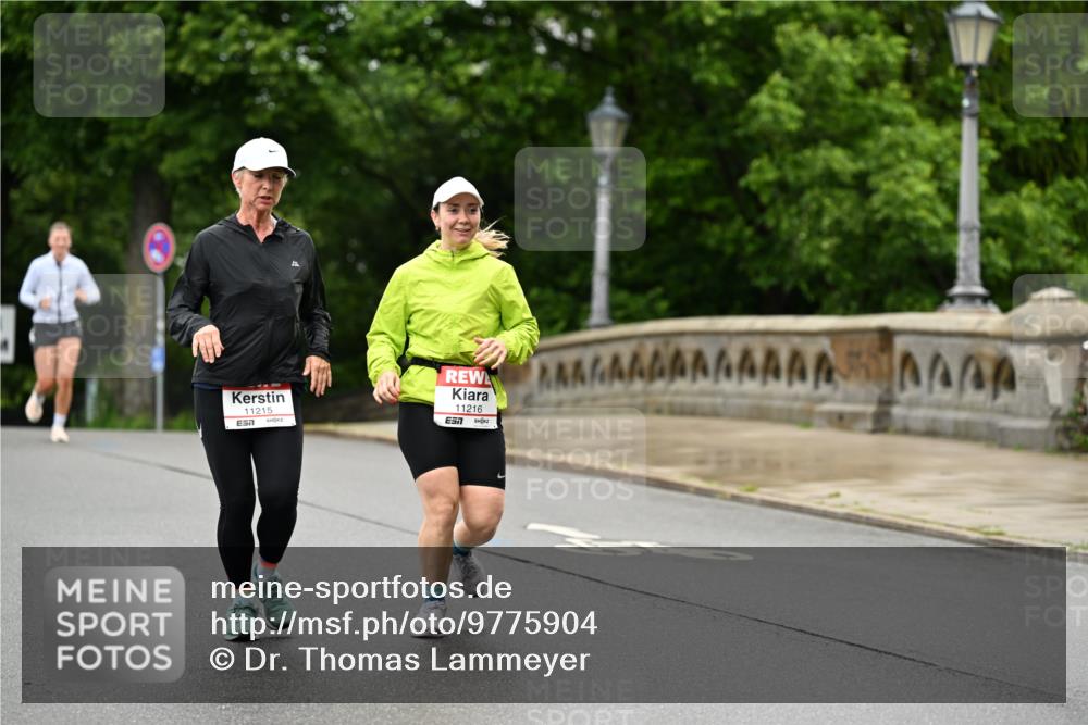 14.06.2026 - REWE Women's Run Dr. Thomas Lammeyer http://msf.ph/oto/9775904 14.06.2026 09:59:49 Laufen 11215, 11216 meine-sportfotos.de