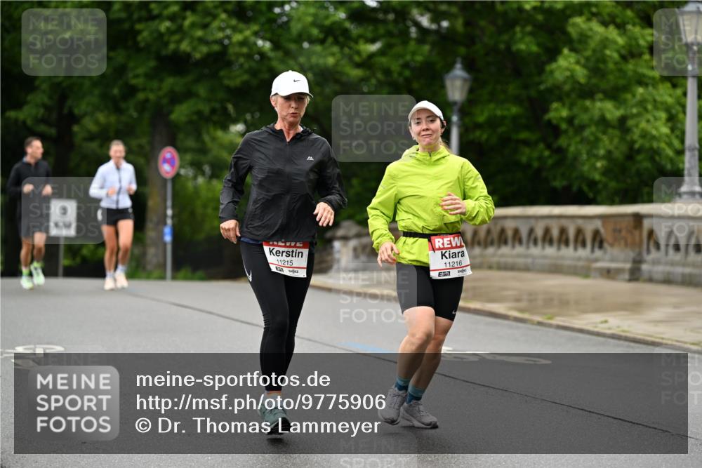 14.06.2026 - REWE Women's Run Dr. Thomas Lammeyer http://msf.ph/oto/9775906 14.06.2026 09:59:49 Laufen 11215, 11216, 57 meine-sportfotos.de
