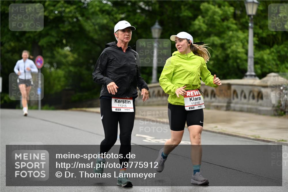 14.06.2026 - REWE Women's Run Dr. Thomas Lammeyer http://msf.ph/oto/9775912 14.06.2026 09:59:50 Laufen 11215, 11216, 7 meine-sportfotos.de