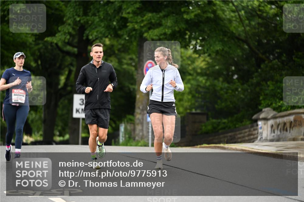 14.06.2026 - REWE Women's Run Dr. Thomas Lammeyer http://msf.ph/oto/9775913 14.06.2026 09:59:51 Laufen 10437, 3 meine-sportfotos.de