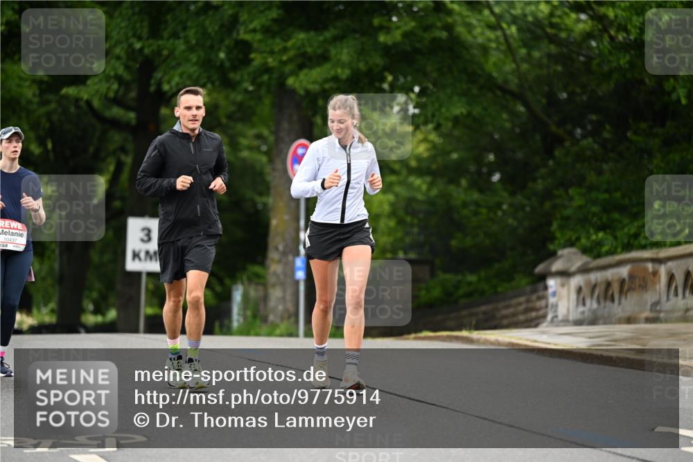 14.06.2026 - REWE Women's Run Dr. Thomas Lammeyer http://msf.ph/oto/9775914 14.06.2026 09:59:52 Laufen 10437, 3 meine-sportfotos.de
