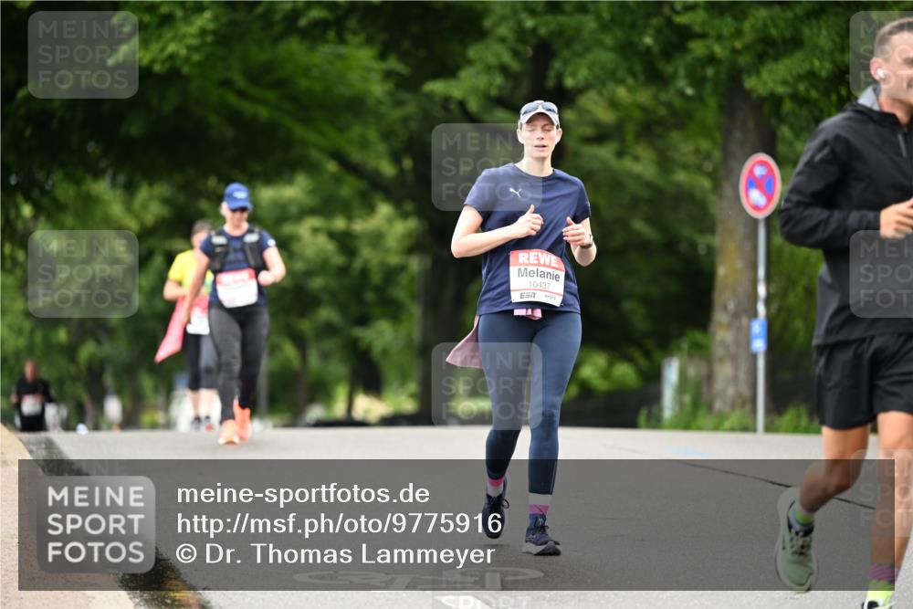 14.06.2026 - REWE Women's Run Dr. Thomas Lammeyer http://msf.ph/oto/9775916 14.06.2026 09:59:54 Laufen 10437, 7 meine-sportfotos.de