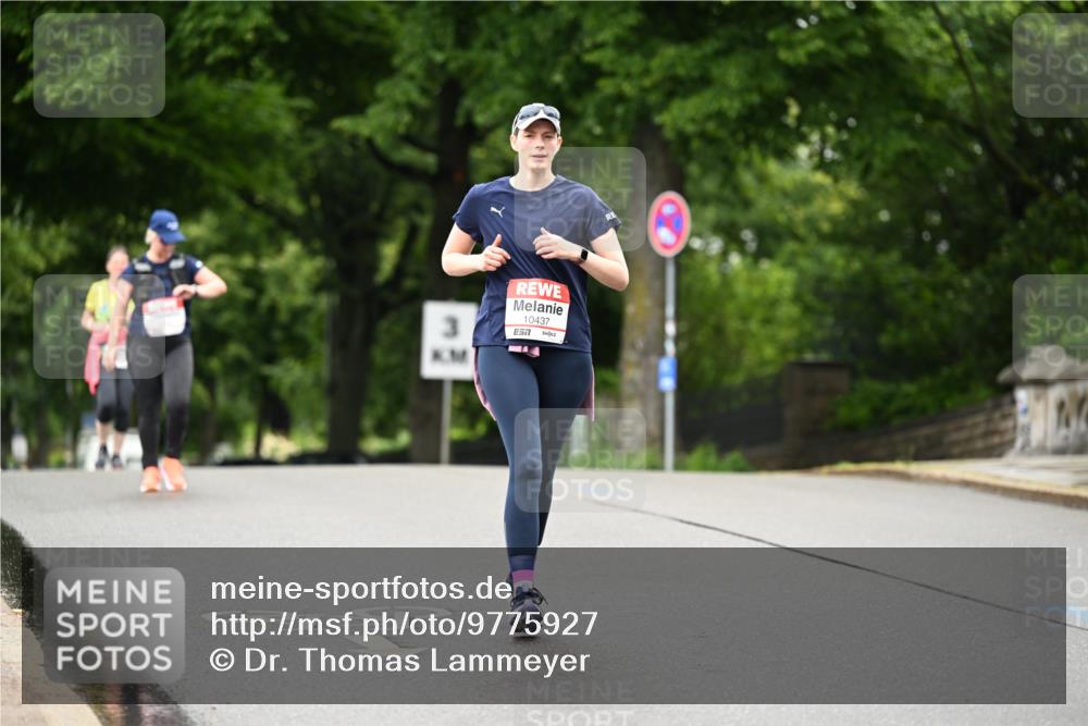 14.06.2026 - REWE Women's Run Dr. Thomas Lammeyer http://msf.ph/oto/9775927 14.06.2026 09:59:55 Laufen 3, 10437, 57 meine-sportfotos.de