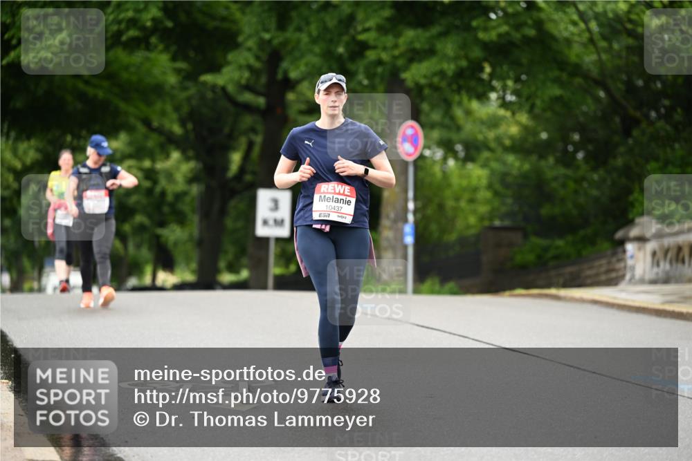 14.06.2026 - REWE Women's Run Dr. Thomas Lammeyer http://msf.ph/oto/9775928 14.06.2026 09:59:55 Laufen 3, 10437, 7 meine-sportfotos.de