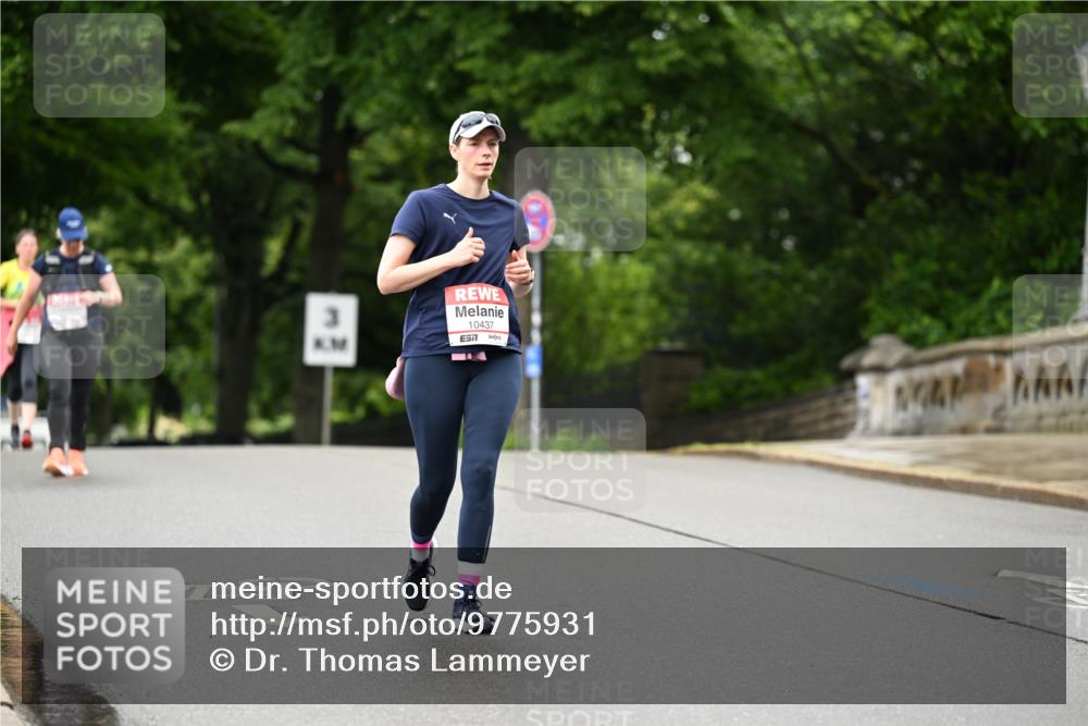 14.06.2026 - REWE Women's Run Dr. Thomas Lammeyer http://msf.ph/oto/9775931 14.06.2026 09:59:55 Laufen 3, 10437, 7 meine-sportfotos.de