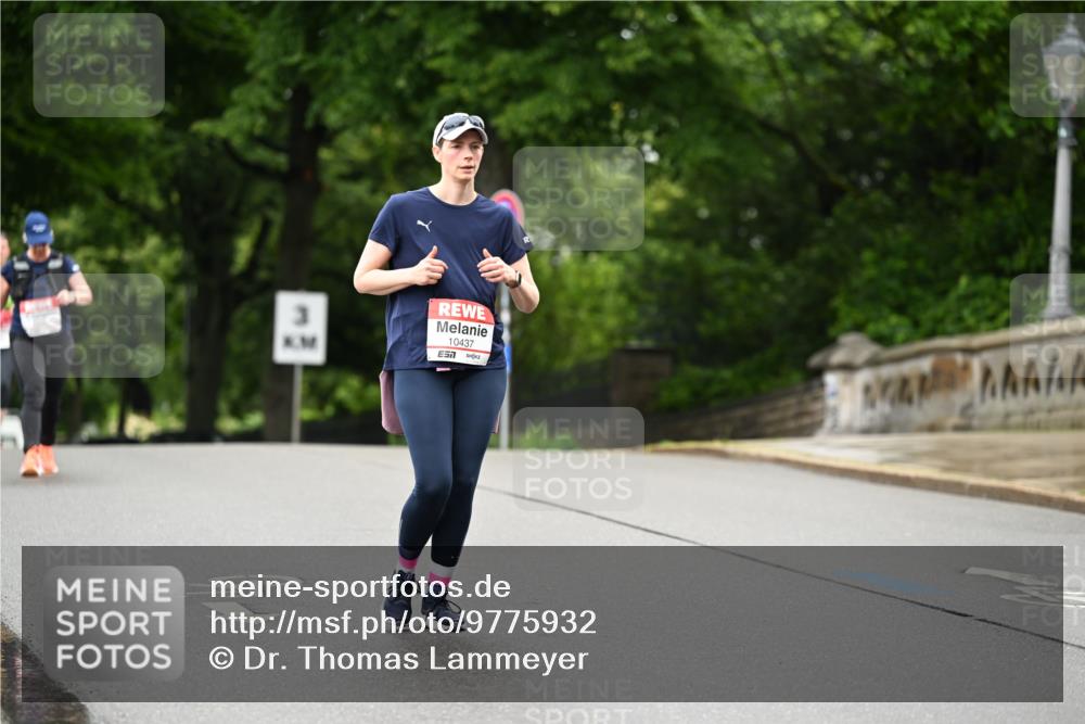 14.06.2026 - REWE Women's Run Dr. Thomas Lammeyer http://msf.ph/oto/9775932 14.06.2026 09:59:56 Laufen 3, 10437 meine-sportfotos.de