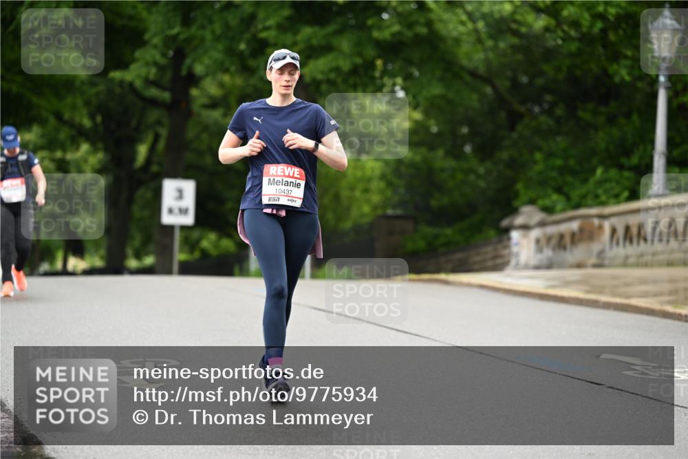 14.06.2026 - REWE Women's Run Dr. Thomas Lammeyer http://msf.ph/oto/9775934 14.06.2026 09:59:56 Laufen 3, 10437, 57 meine-sportfotos.de