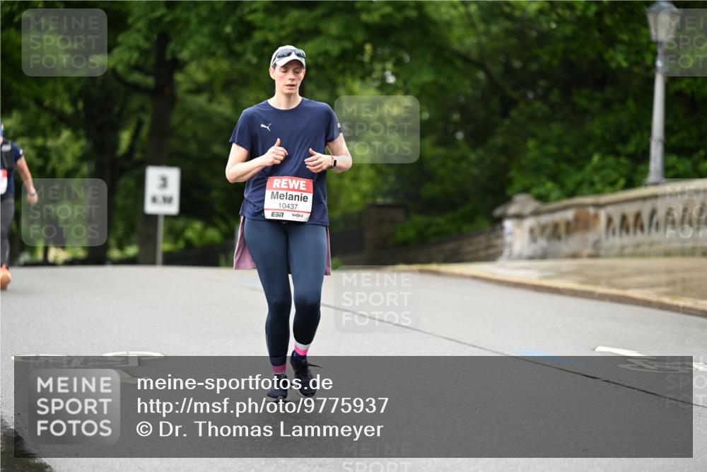 14.06.2026 - REWE Women's Run Dr. Thomas Lammeyer http://msf.ph/oto/9775937 14.06.2026 09:59:56 Laufen 3, 10437, 57 meine-sportfotos.de
