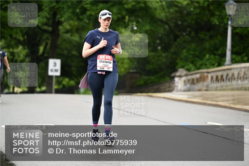 14.06.2026 - REWE Women's Run Dr. Thomas Lammeyer http://msf.ph/oto/9775939 14.06.2026 09:59:56 Laufen 3, 10437 meine-sportfotos.de