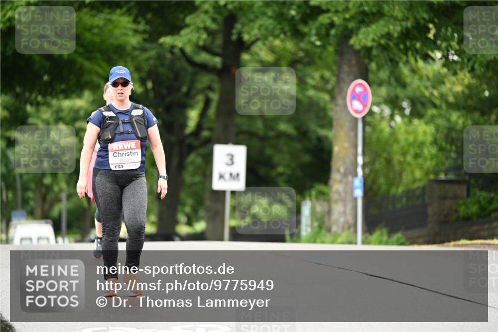 14.06.2026 - REWE Women's Run Dr. Thomas Lammeyer http://msf.ph/oto/9775949 14.06.2026 09:59:59 Laufen 103, 10305, 3 meine-sportfotos.de