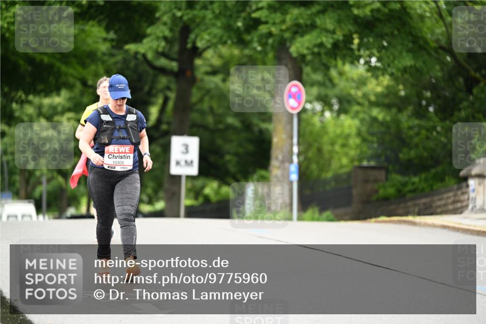 14.06.2026 - REWE Women's Run Dr. Thomas Lammeyer http://msf.ph/oto/9775960 14.06.2026 10:00:01 Laufen 10305, 7, 3 meine-sportfotos.de