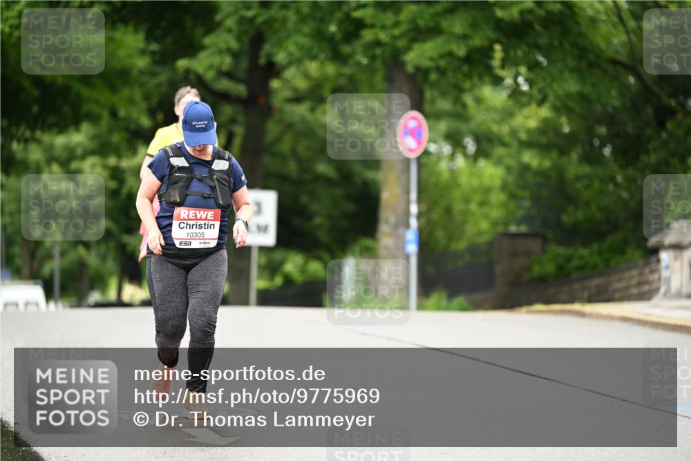 14.06.2026 - REWE Women's Run Dr. Thomas Lammeyer http://msf.ph/oto/9775969 14.06.2026 10:00:01 Laufen 203, 10305 meine-sportfotos.de