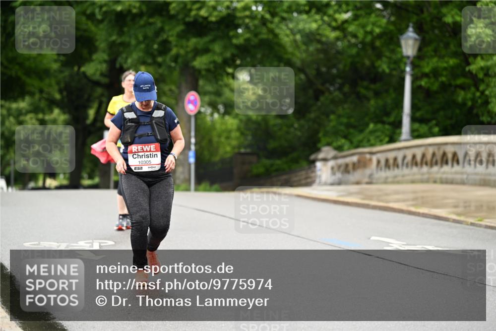 14.06.2026 - REWE Women's Run Dr. Thomas Lammeyer http://msf.ph/oto/9775974 14.06.2026 10:00:03 Laufen 10305, 7 meine-sportfotos.de
