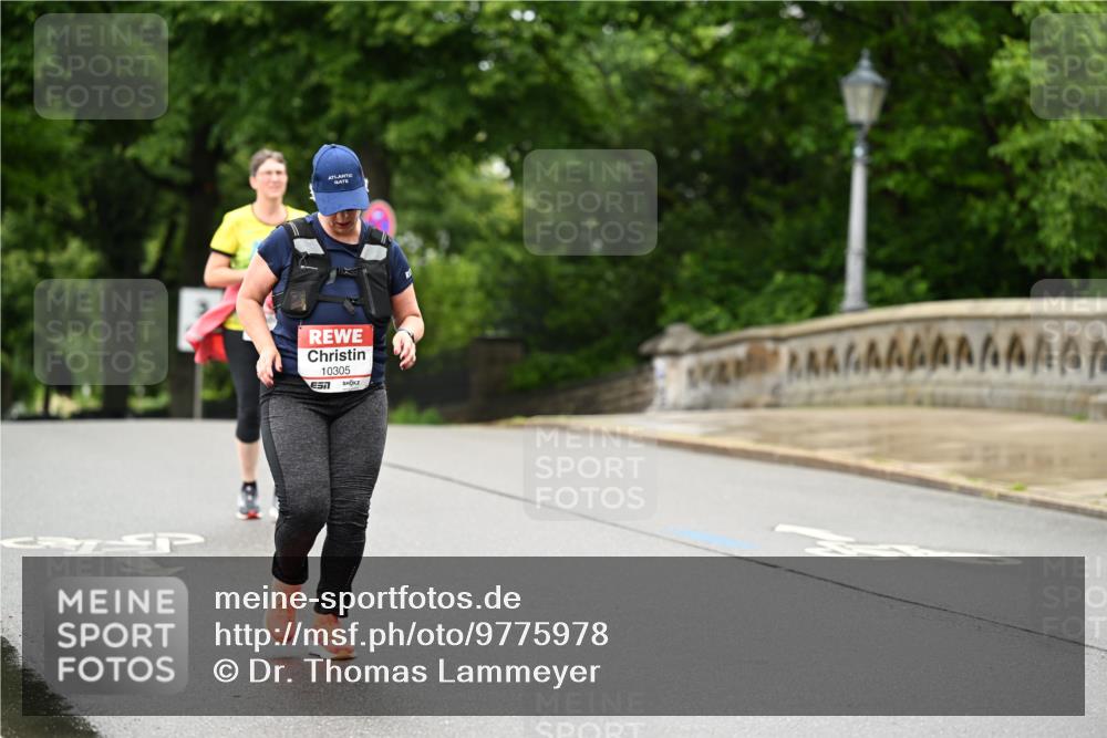 14.06.2026 - REWE Women's Run Dr. Thomas Lammeyer http://msf.ph/oto/9775978 14.06.2026 10:00:04 Laufen 10305 meine-sportfotos.de