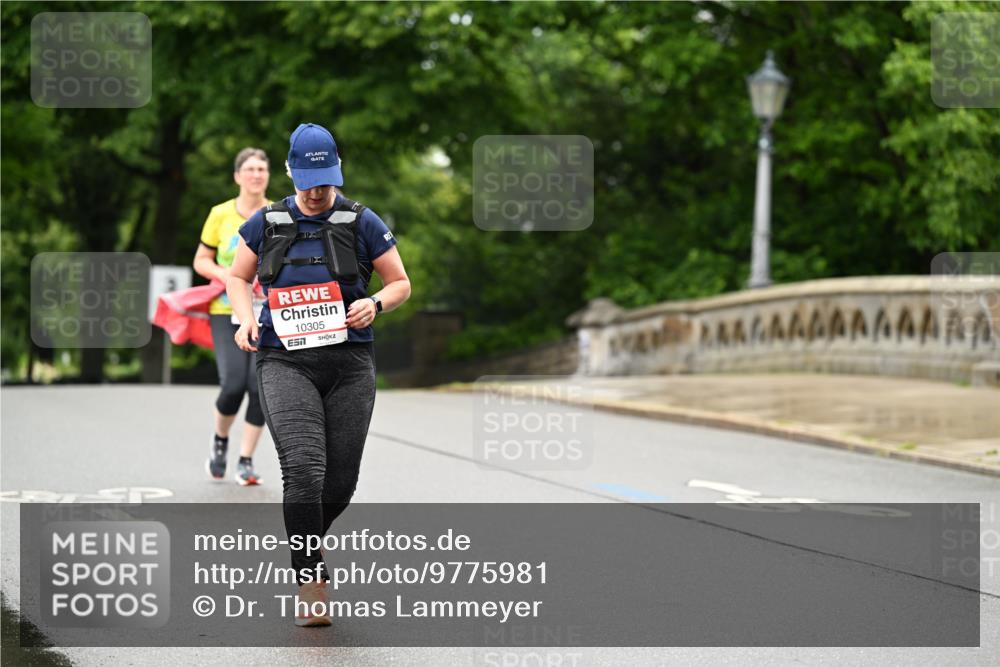 14.06.2026 - REWE Women's Run Dr. Thomas Lammeyer http://msf.ph/oto/9775981 14.06.2026 10:00:04 Laufen 10305 meine-sportfotos.de
