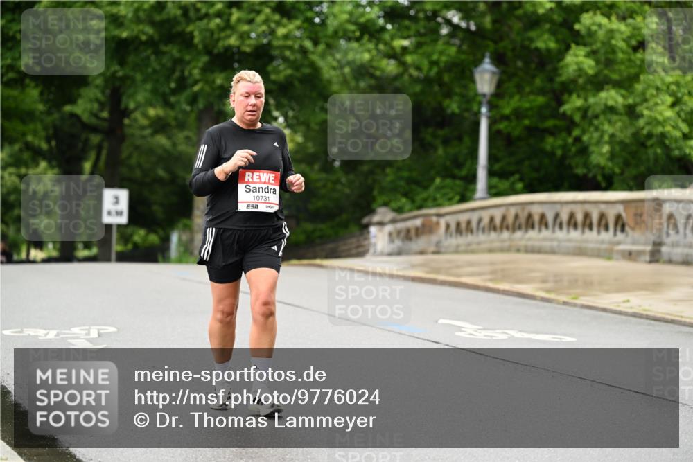 14.06.2026 - REWE Women's Run Dr. Thomas Lammeyer http://msf.ph/oto/9776024 14.06.2026 10:00:23 Laufen 3, 10731, 57 meine-sportfotos.de