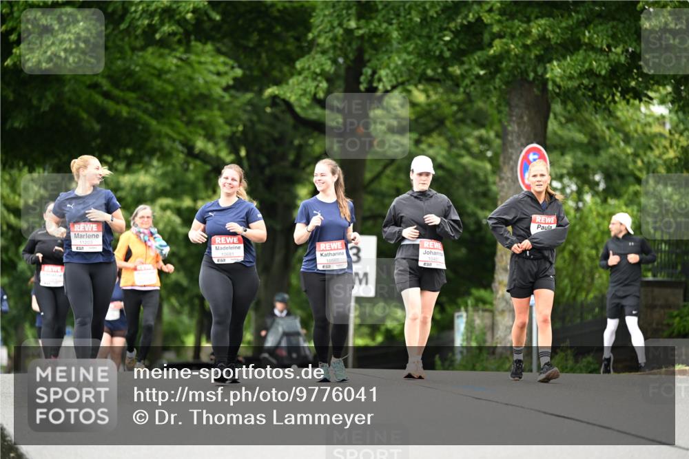 14.06.2026 - REWE Women's Run Dr. Thomas Lammeyer http://msf.ph/oto/9776041 14.06.2026 10:00:43 Laufen 11203, 10681, 10560, 3, 10401 meine-sportfotos.de