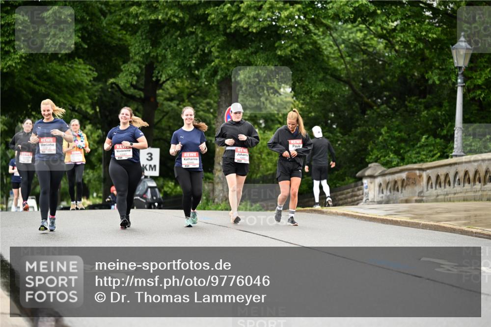 14.06.2026 - REWE Women's Run Dr. Thomas Lammeyer http://msf.ph/oto/9776046 14.06.2026 10:00:45 Laufen 11203, 3, 10401 meine-sportfotos.de