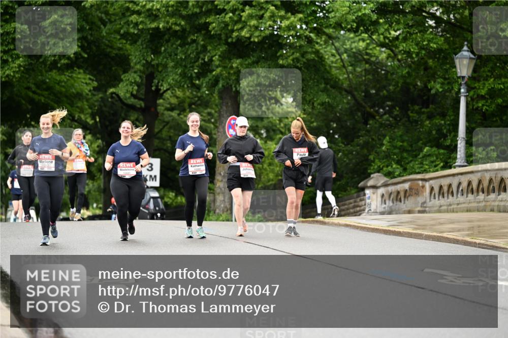 14.06.2026 - REWE Women's Run Dr. Thomas Lammeyer http://msf.ph/oto/9776047 14.06.2026 10:00:45 Laufen 3 meine-sportfotos.de