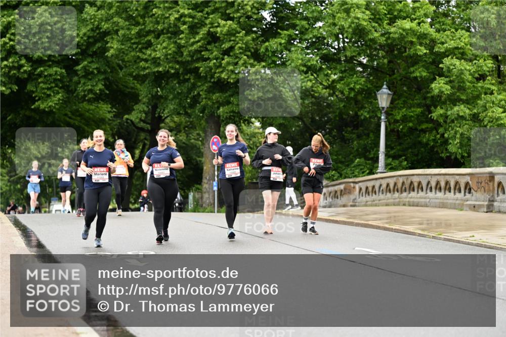 14.06.2026 - REWE Women's Run Dr. Thomas Lammeyer http://msf.ph/oto/9776066 14.06.2026 10:00:47 Laufen 11203, 10681, 10560 meine-sportfotos.de