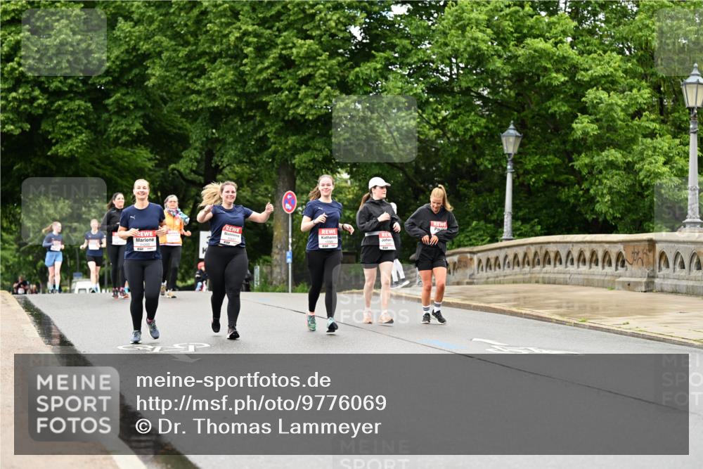 14.06.2026 - REWE Women's Run Dr. Thomas Lammeyer http://msf.ph/oto/9776069 14.06.2026 10:00:48 Laufen 11203, 1081 meine-sportfotos.de
