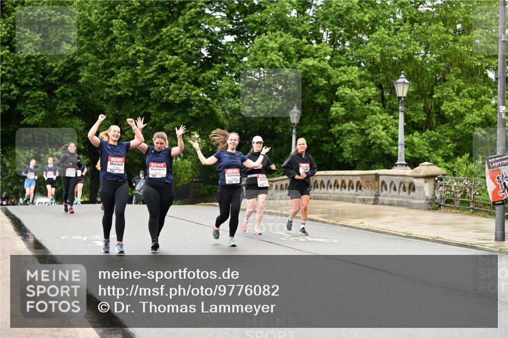 14.06.2026 - REWE Women's Run Dr. Thomas Lammeyer http://msf.ph/oto/9776082 14.06.2026 10:00:49 Laufen 10681, 19, 2026 meine-sportfotos.de