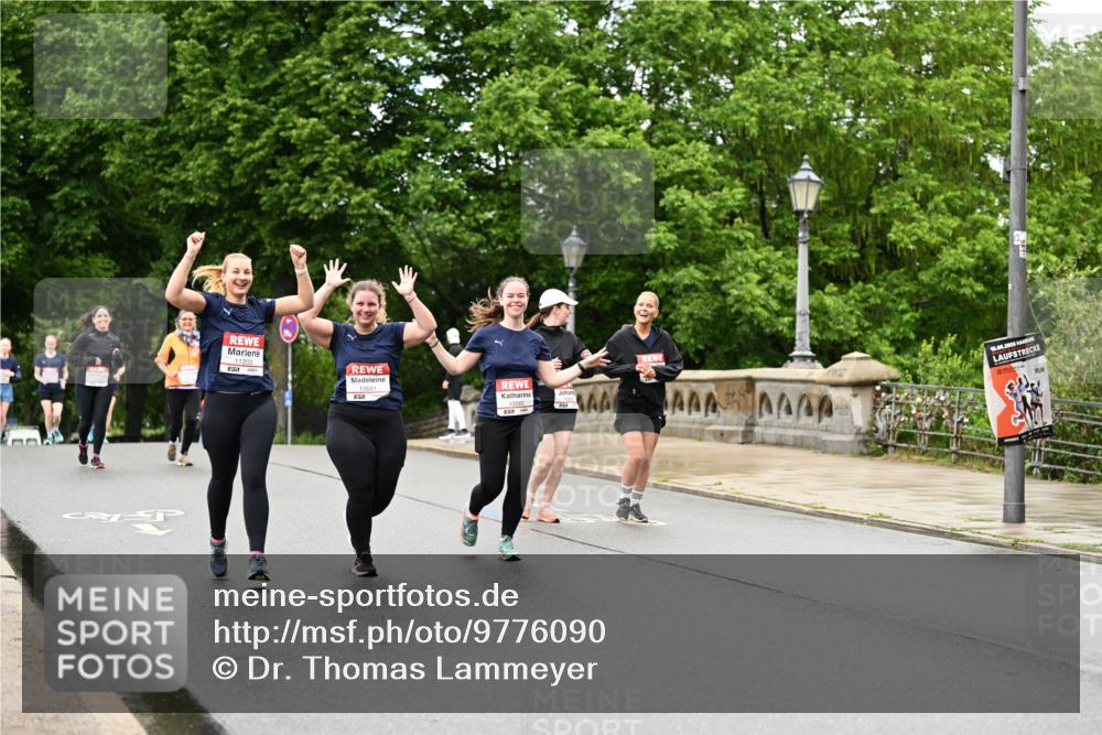 14.06.2026 - REWE Women's Run Dr. Thomas Lammeyer http://msf.ph/oto/9776090 14.06.2026 10:00:50 Laufen 10681, 10560, 19, 06, 2026 meine-sportfotos.de