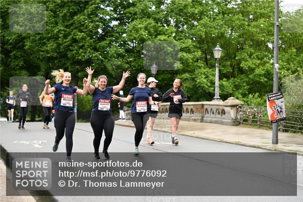 14.06.2026 - REWE Women's Run Dr. Thomas Lammeyer http://msf.ph/oto/9776092 14.06.2026 10:00:50 Laufen 11203, 10681, 10, 06, 2026 meine-sportfotos.de