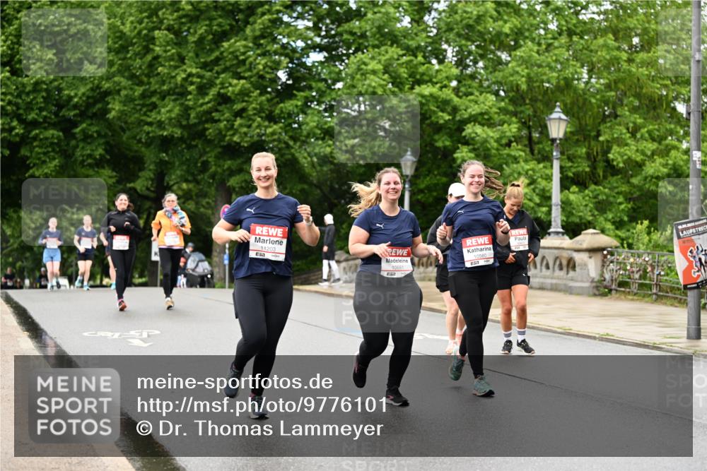 14.06.2026 - REWE Women's Run Dr. Thomas Lammeyer http://msf.ph/oto/9776101 14.06.2026 10:00:51 Laufen 11203, 10681, 10560, 19, 2020 meine-sportfotos.de