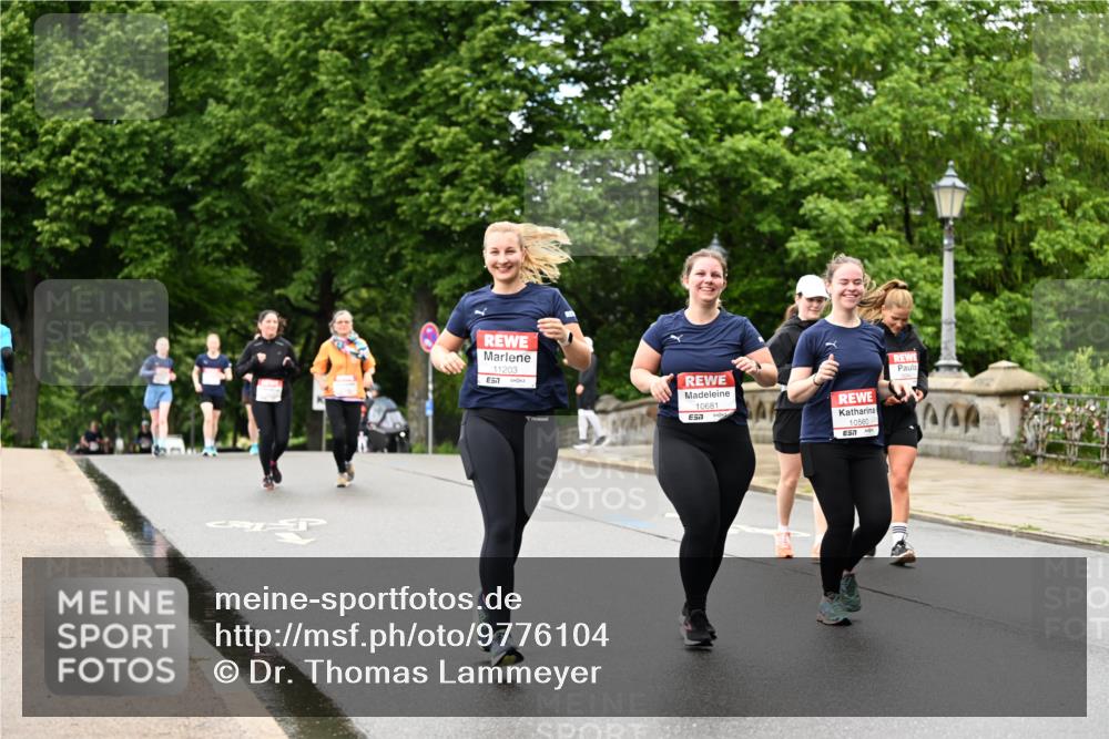 14.06.2026 - REWE Women's Run Dr. Thomas Lammeyer http://msf.ph/oto/9776104 14.06.2026 10:00:51 Laufen 11203, 57, 10681, 57, 10560, 7 meine-sportfotos.de