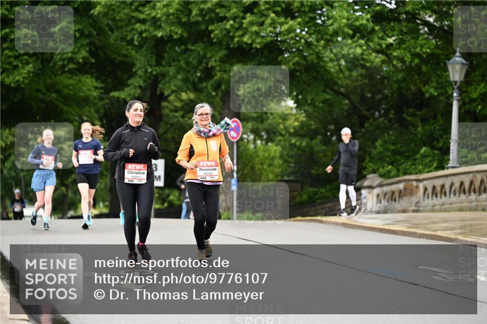 14.06.2026 - REWE Women's Run Dr. Thomas Lammeyer http://msf.ph/oto/9776107 14.06.2026 10:00:53 Laufen 10311, 10759 meine-sportfotos.de