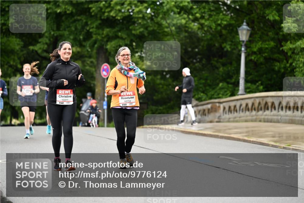 14.06.2026 - REWE Women's Run Dr. Thomas Lammeyer http://msf.ph/oto/9776124 14.06.2026 10:00:54 Laufen 10311, 57, 10759, 7 meine-sportfotos.de