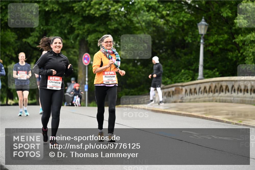 14.06.2026 - REWE Women's Run Dr. Thomas Lammeyer http://msf.ph/oto/9776125 14.06.2026 10:00:55 Laufen 10311, 7, 10759 meine-sportfotos.de