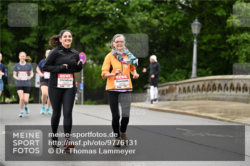 14.06.2026 - REWE Women's Run Dr. Thomas Lammeyer http://msf.ph/oto/9776131 14.06.2026 10:00:55 Laufen 10311, 10759, 7 meine-sportfotos.de