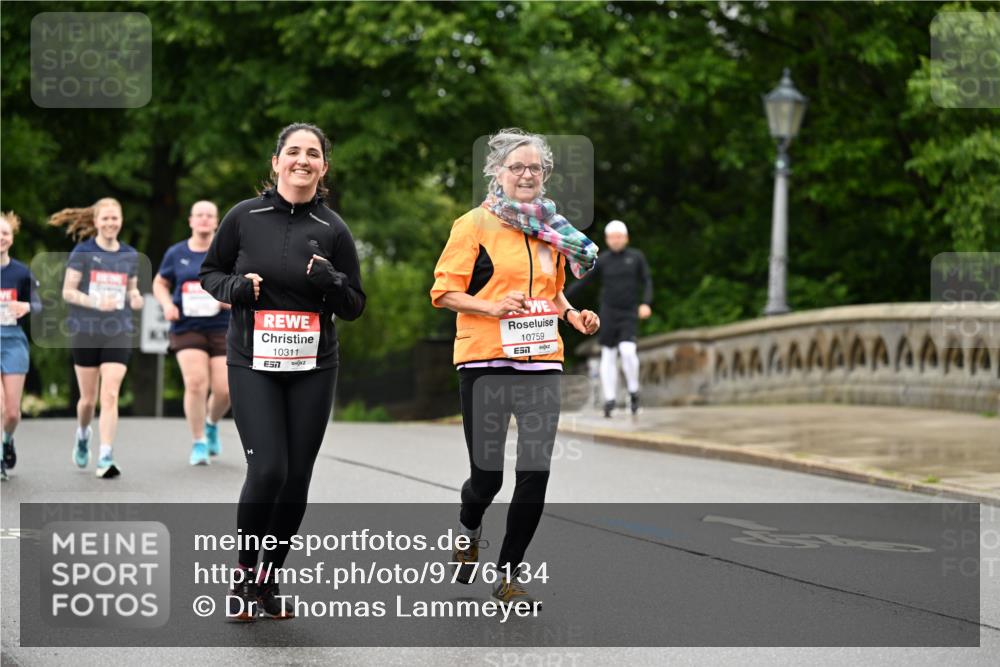 14.06.2026 - REWE Women's Run Dr. Thomas Lammeyer http://msf.ph/oto/9776134 14.06.2026 10:00:56 Laufen 10311, 57, 10759 meine-sportfotos.de