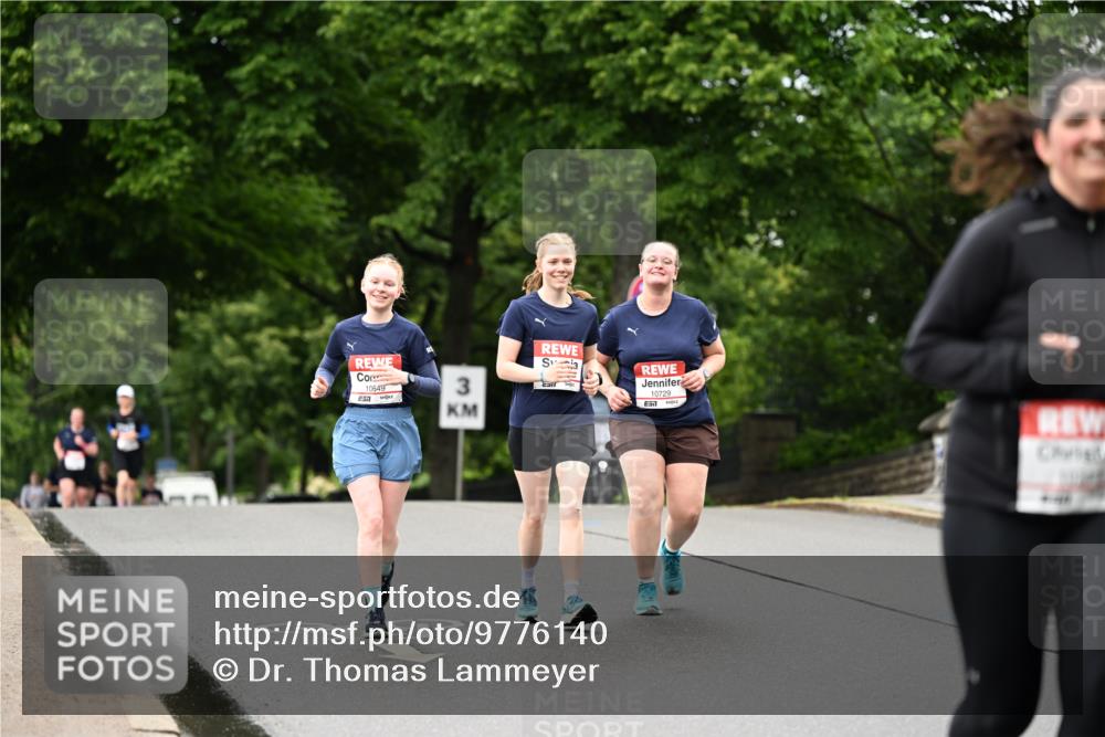 14.06.2026 - REWE Women's Run Dr. Thomas Lammeyer http://msf.ph/oto/9776140 14.06.2026 10:00:58 Laufen 3, 10729, 10649 meine-sportfotos.de