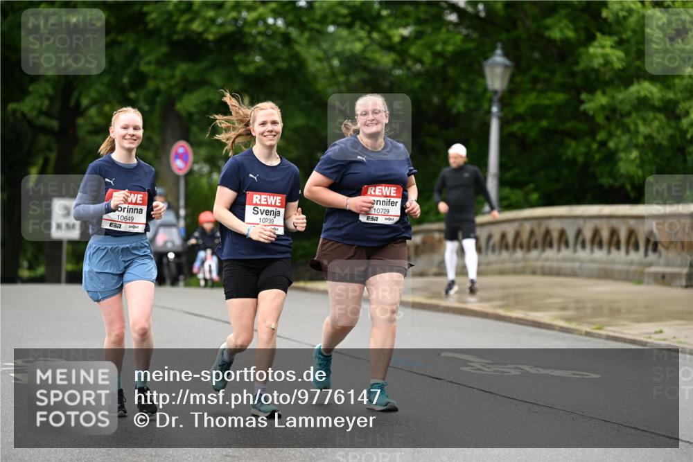 14.06.2026 - REWE Women's Run Dr. Thomas Lammeyer http://msf.ph/oto/9776147 14.06.2026 10:00:59 Laufen 10649, 7, 10239, 10729 meine-sportfotos.de