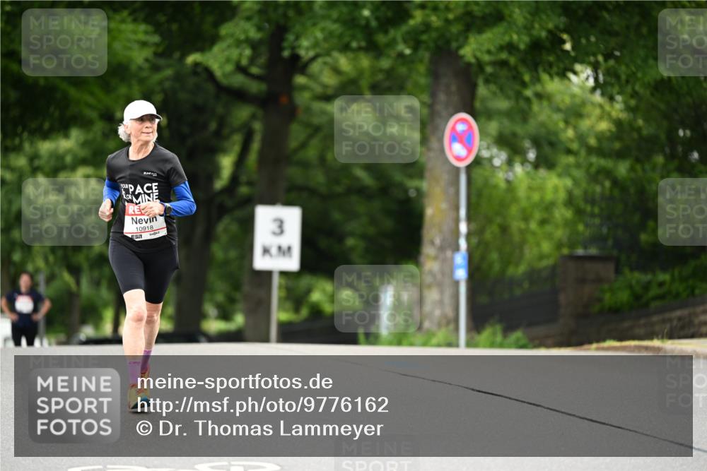 14.06.2026 - REWE Women's Run Dr. Thomas Lammeyer http://msf.ph/oto/9776162 14.06.2026 10:01:08 Laufen 10918, 3 meine-sportfotos.de