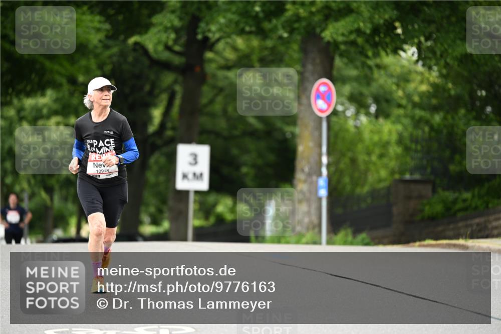 14.06.2026 - REWE Women's Run Dr. Thomas Lammeyer http://msf.ph/oto/9776163 14.06.2026 10:01:08 Laufen 10918, 3 meine-sportfotos.de