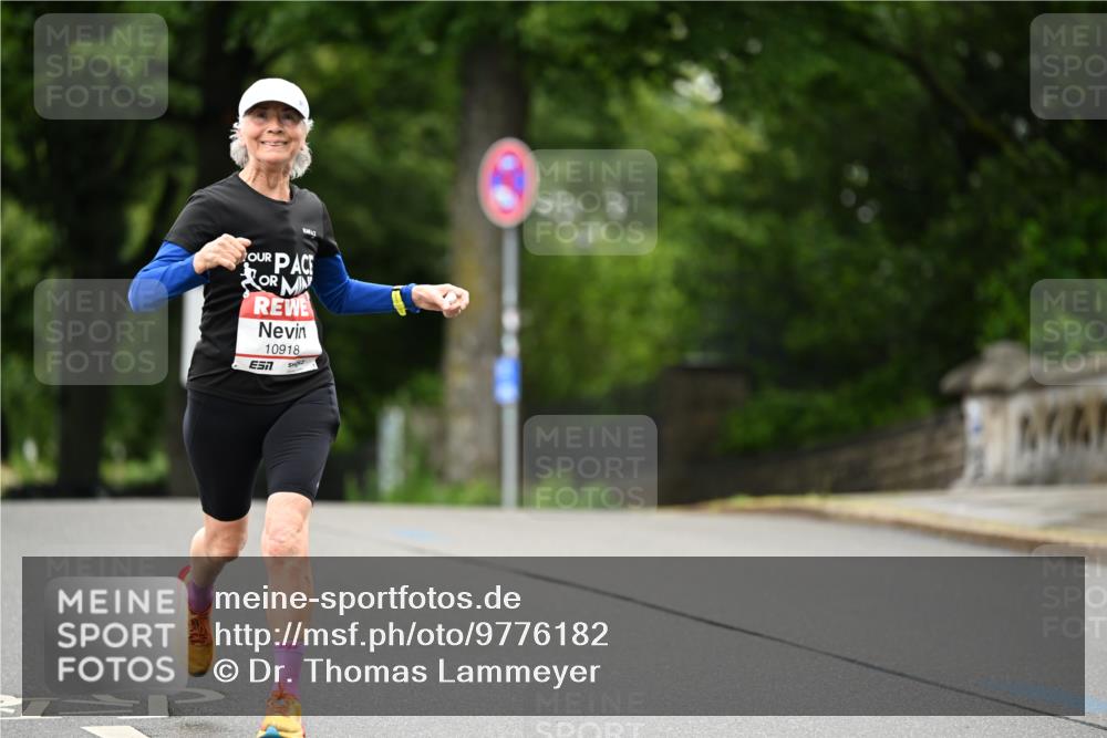 14.06.2026 - REWE Women's Run Dr. Thomas Lammeyer http://msf.ph/oto/9776182 14.06.2026 10:01:10 Laufen 10918, 7 meine-sportfotos.de