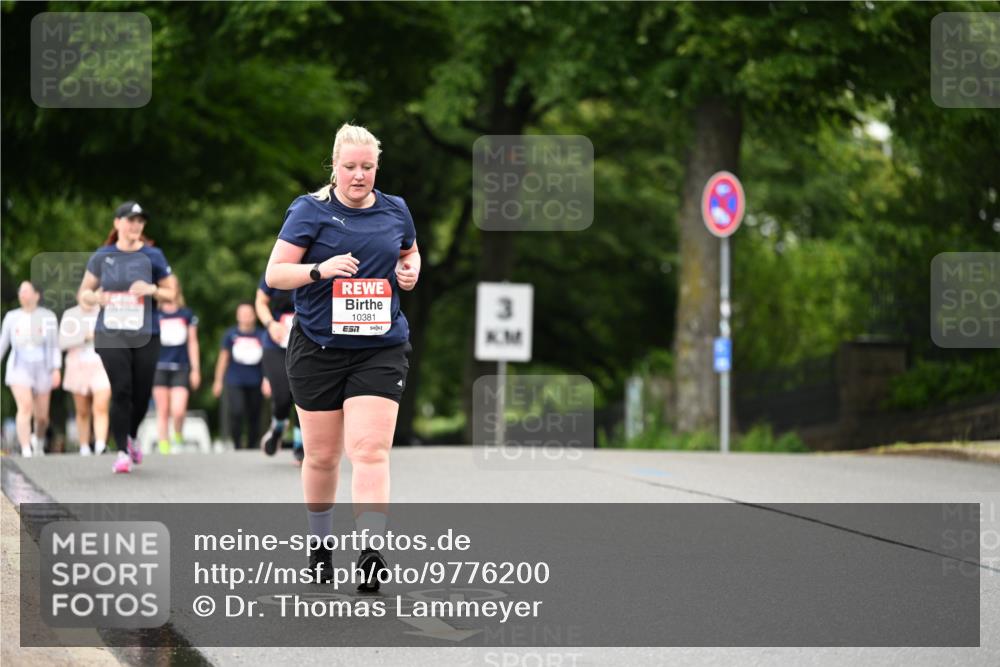 14.06.2026 - REWE Women's Run Dr. Thomas Lammeyer http://msf.ph/oto/9776200 14.06.2026 10:01:16 Laufen 10381, 3 meine-sportfotos.de