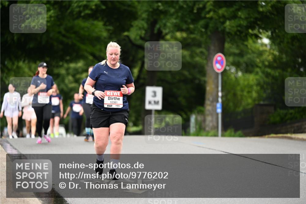 14.06.2026 - REWE Women's Run Dr. Thomas Lammeyer http://msf.ph/oto/9776202 14.06.2026 10:01:16 Laufen 10381, 7, 3 meine-sportfotos.de